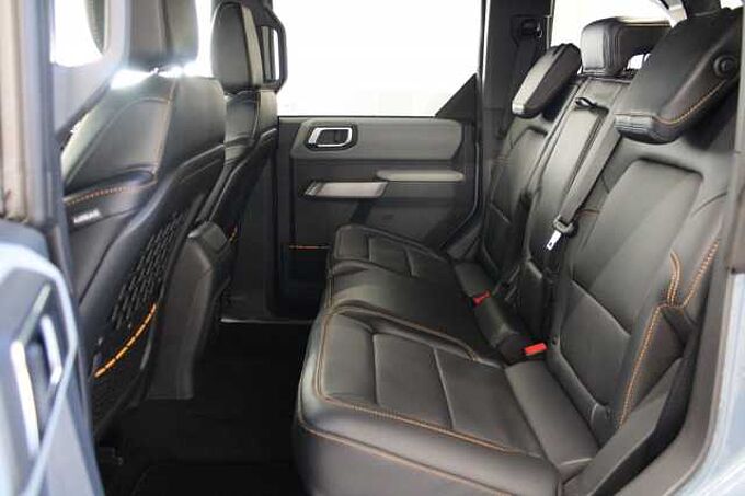 Ford Bronco Badlands 2.7 V6 e-4WD First Edition,NAVI