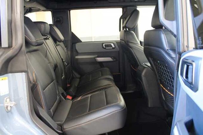 Ford Bronco Badlands 2.7 V6 e-4WD First Edition,NAVI