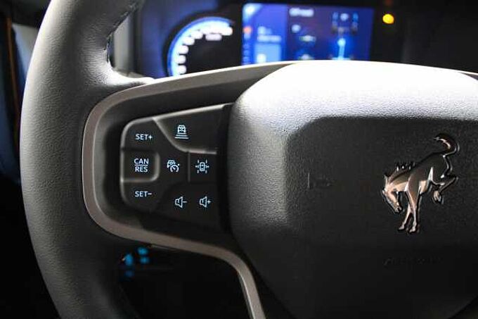 Ford Bronco Badlands 2.7 V6 e-4WD First Edition,NAVI