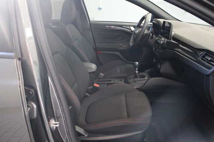 Ford Focus Lim. ST-Line 1.0l MHEV/LED/ACC/KAMERA/AHK/