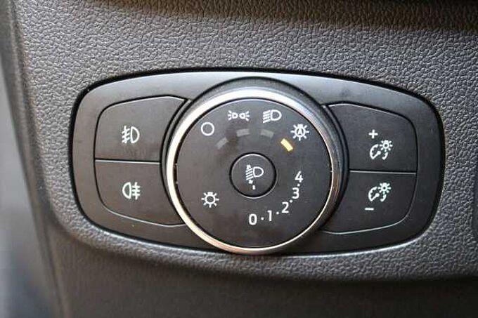 Ford Focus Lim. ST-Line 1.0l MHEV/LED/ACC/KAMERA/AHK/