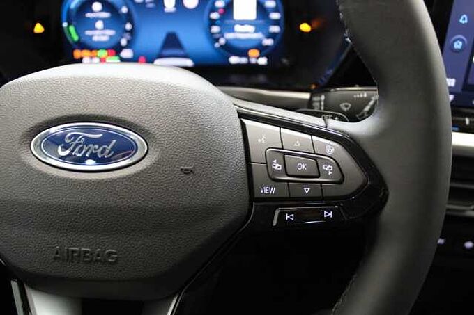 Ford Tourneo Connect L1 Titanium PHEV Auto., LED/SHZ