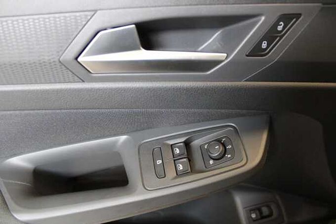 Ford Tourneo Connect L1 Titanium PHEV Auto., LED/SHZ