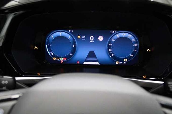 Ford Tourneo Connect L1 Titanium Auto., LED/NAVI/SHZ